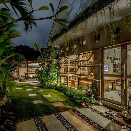 Lokal Bali Hostel Кута Екстериор снимка