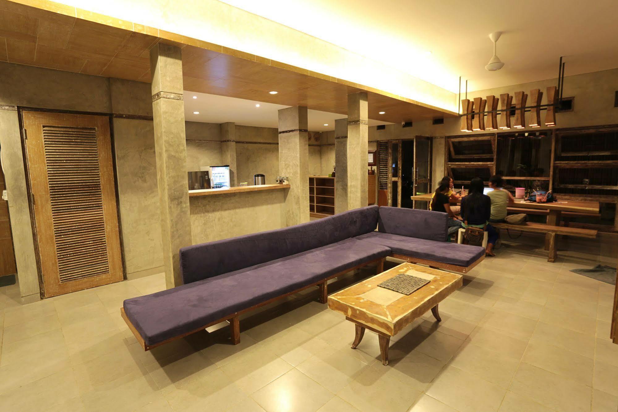 Lokal Bali Hostel Кута Екстериор снимка