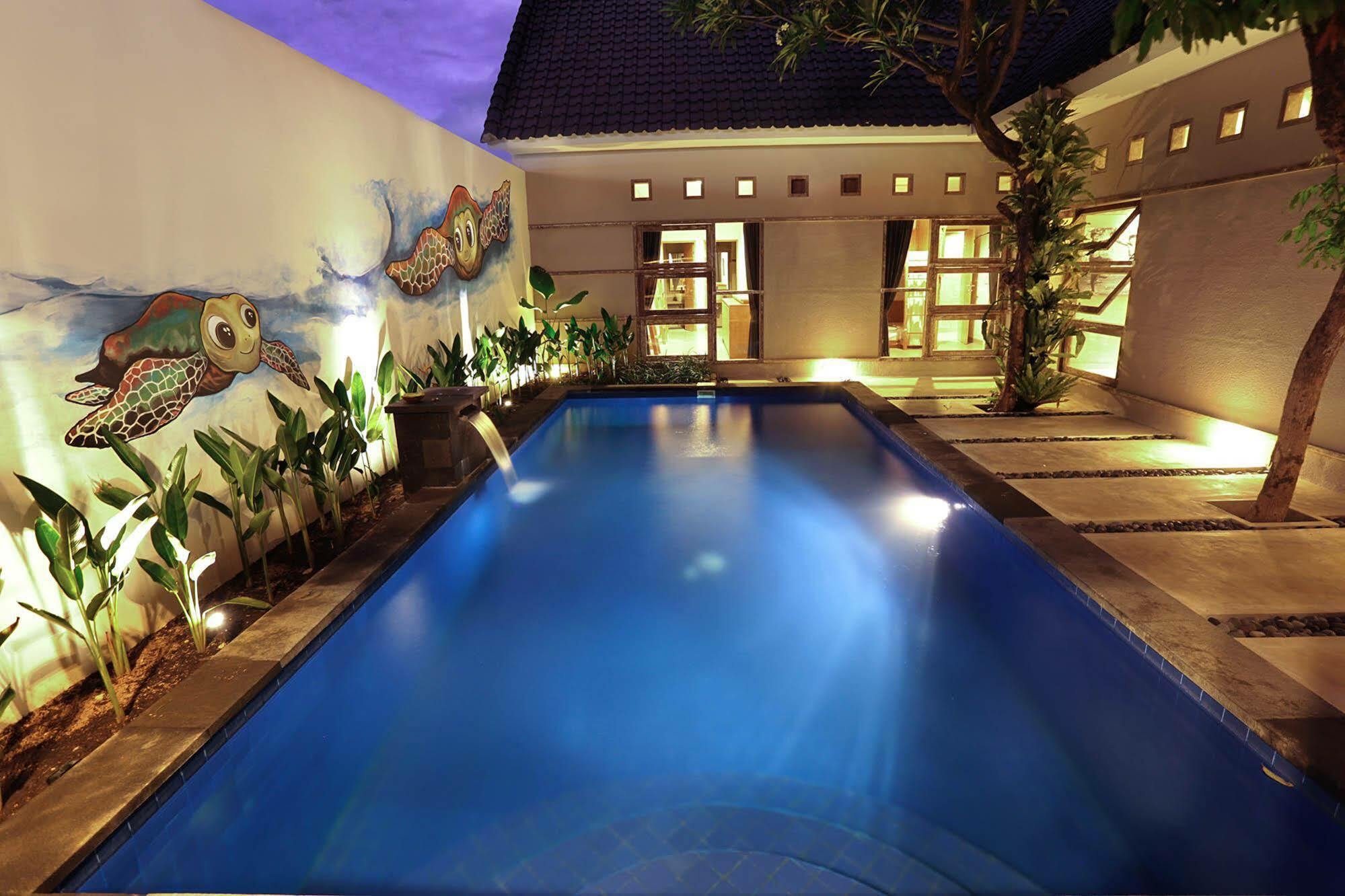Lokal Bali Hostel Кута Екстериор снимка